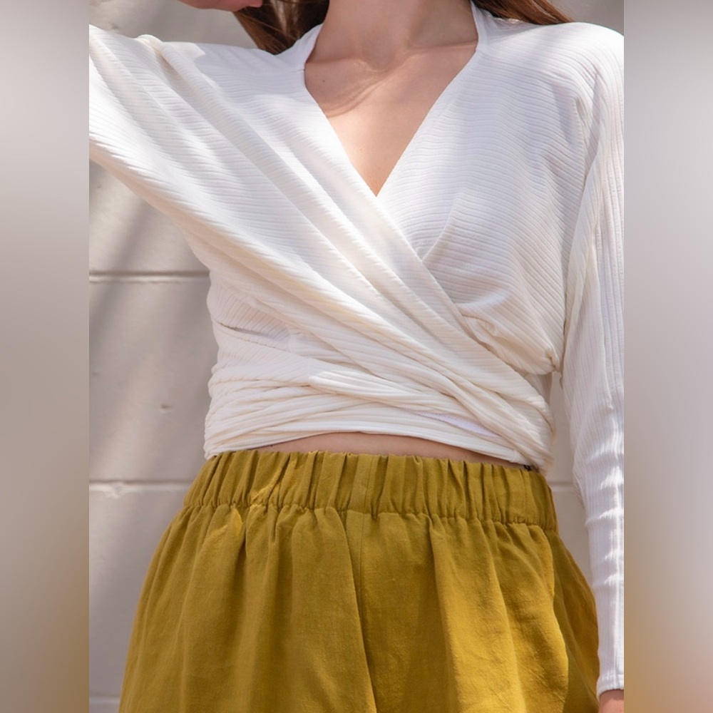Hackwith Design House White Everything Top Ribbed Size M
